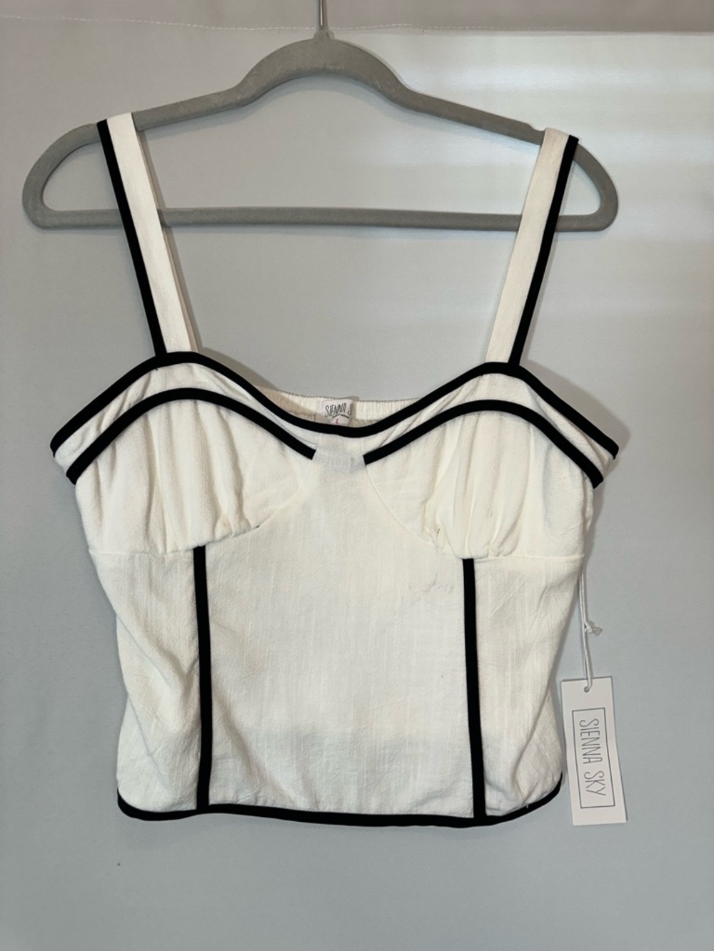 Sienna Sky Womens Size L Cropped Top Blouse Sweetheart Neckline Smocked back NWT